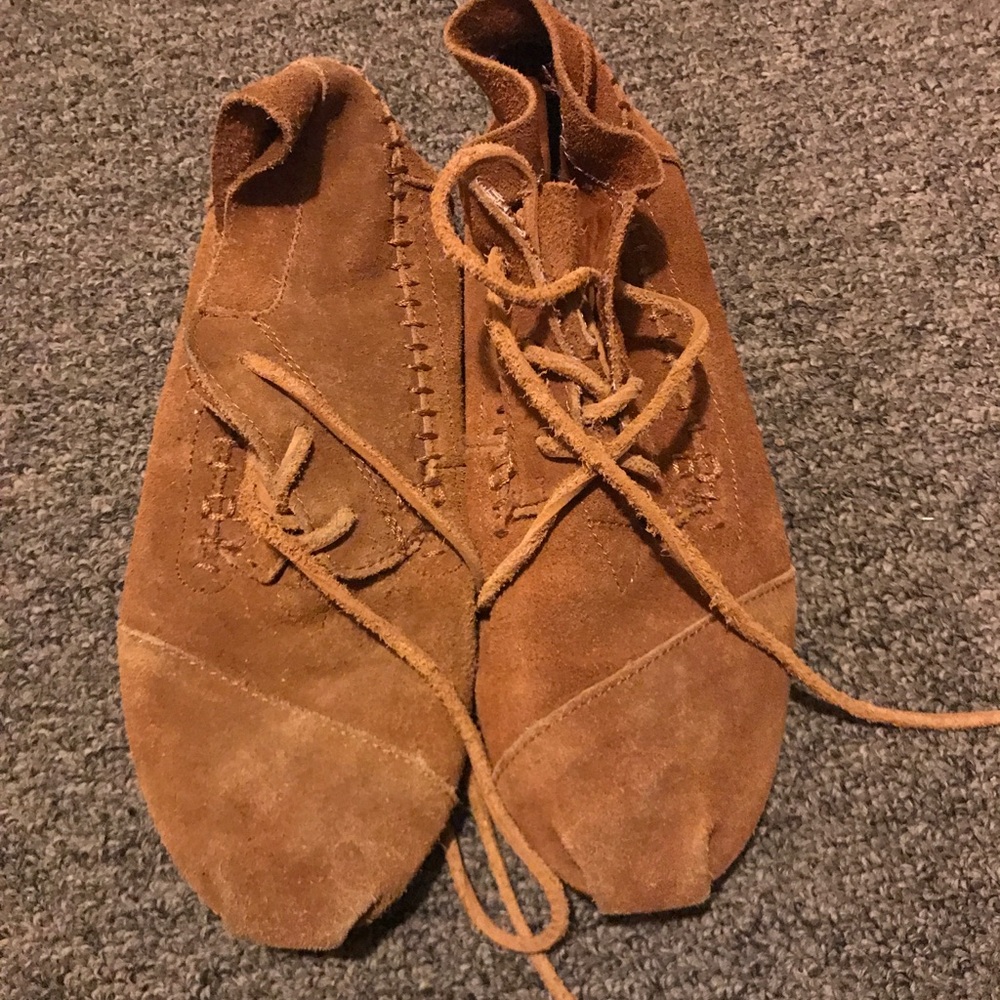 Tom lace up brown shoes